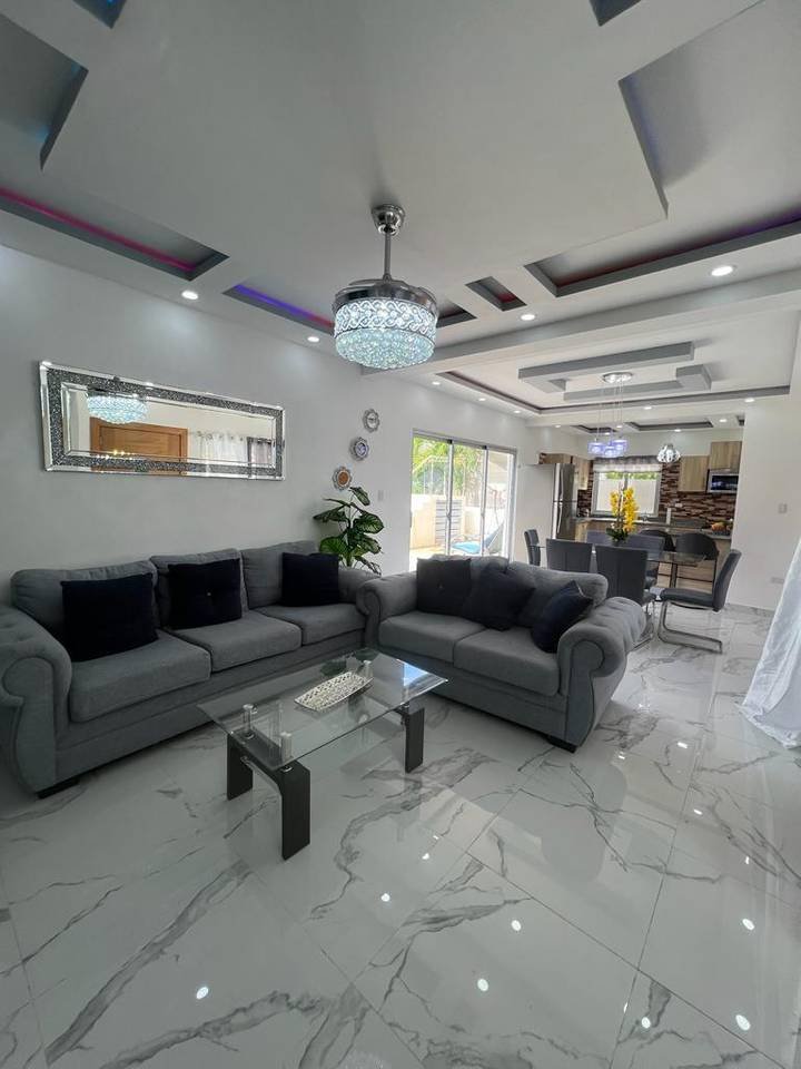 eyJidWNrZXQiOiAiYWx0ZXJlc3RhdGUiLCAia2V5IjogInN0YXRpYy9wcm9wZXJ0aWVzL1RCQ1pZT1lSWEUvN08yVEdZWlZHNS9EcFp2azc0SjlTL1doYXRzQXBwX0ltYWdlXzIwMjUtMDQtMTBfYXRfMy5qcGVnIiw